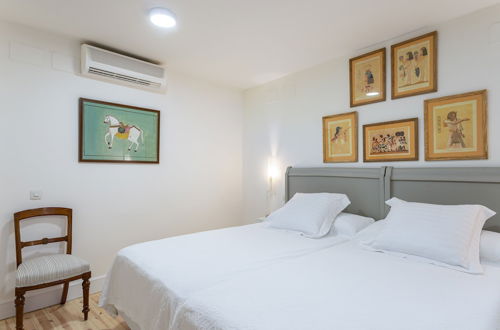 Photo 4 - Modern Apartment 2 Bd & 2 Bth Near the Cathedral Catedral V