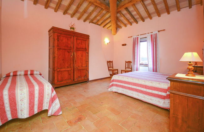 Stunning Holiday Home in Umbria With Jacuzzi - Foto 5