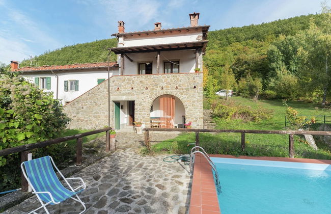Rustic Chalet With Pool - Foto 16