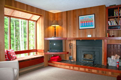 Photo 9 - 41SW - Sauna - WiFi - Fireplace - Sleeps 8