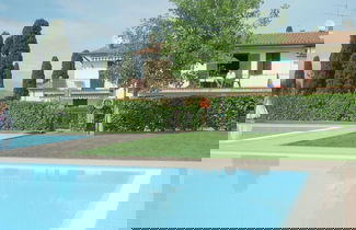 Foto 1 - Belvilla by OYO Enticing Holiday Home With Pool