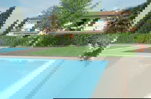 Foto 9 - Belvilla by OYO Enticing Holiday Home With Pool
