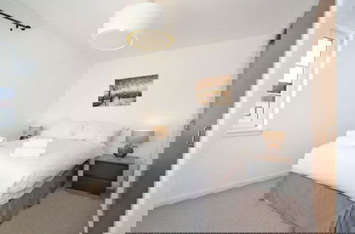 Photo 5 - Bright 3 bed Inverurie Home Near Ury Riverside Park