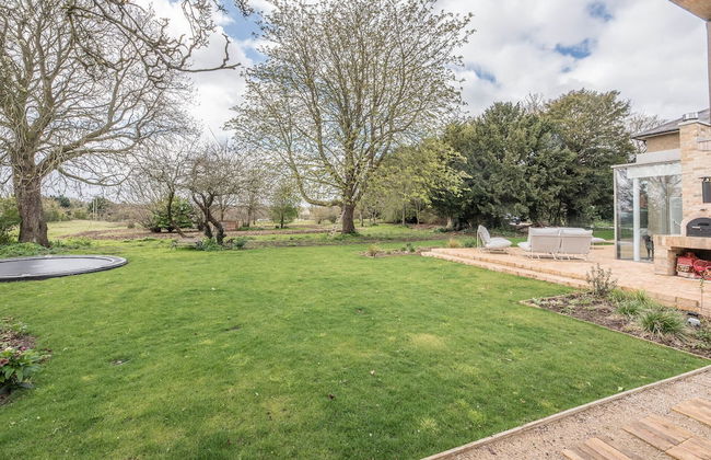 The Limes, Benhall - Photo 53