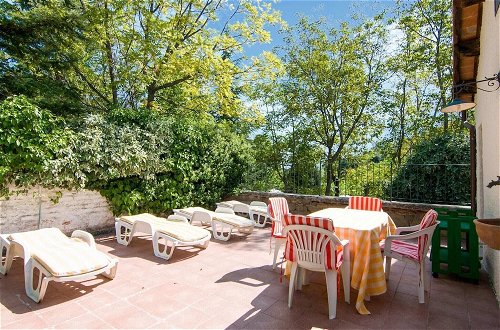 Foto 18 - Magnificent Holiday Home in Amandola With 2 Private Pools