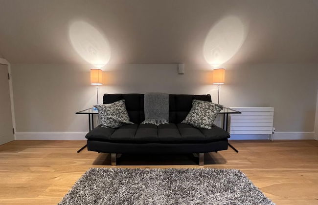 NEW 1BD Contemporary Home Upper Dunblane - Foto 1