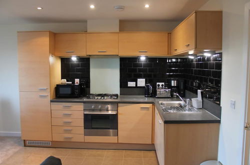 Photo 11 - Remarkable 2-bed Apartment in Reading