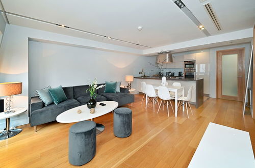 Photo 12 - London Choice Apartments - Mayfair Two