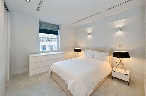 Foto 2 - London Choice Apartments - Mayfair Two