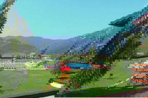 Foto 28 - Holiday Home in Tremosine With Pool, Sauna, Garden, Terrace