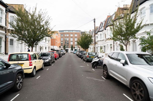 Photo 22 - Traditional Fulham Home Close to the River Thames by Underthedoormat