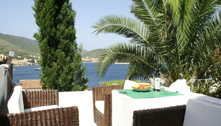 Foto 1 - Rustic Apartment in Vis With Terrace