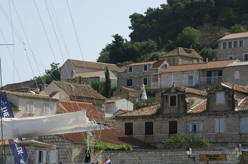 Photo 33 - Rustic Apartment in Vis With Terrace