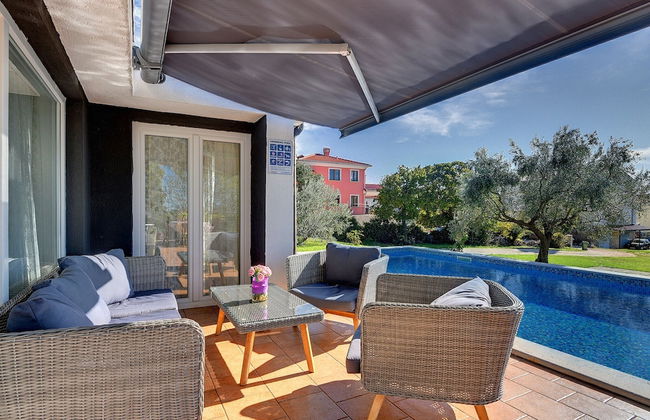 Villa with Swimming Pool, Volleyball Court & Hot Tub, near Rovinj - Foto 27