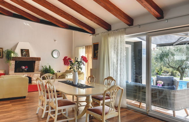 Villa with Swimming Pool, Volleyball Court & Hot Tub, near Rovinj - Foto 23