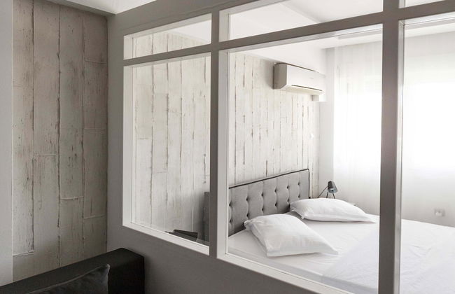 Evel's Home Suites - Photo 21