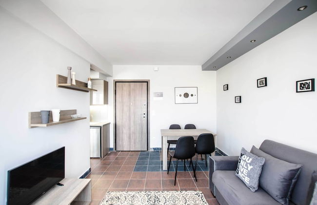 Evel's Home Suites - Photo 41