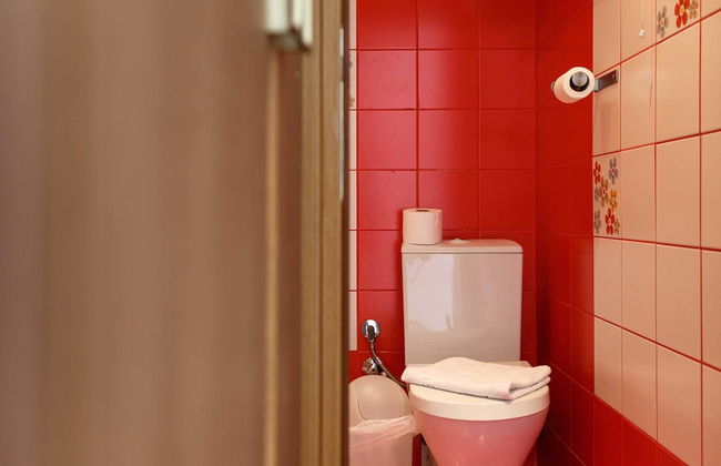 Evel's Home Suites - Photo 58