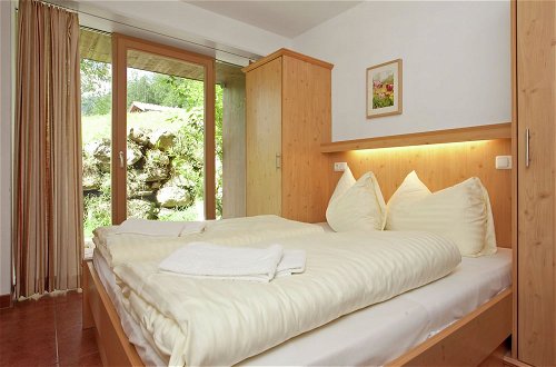 Foto 7 - Cozy Holiday Home in Königsleiten With Sauna