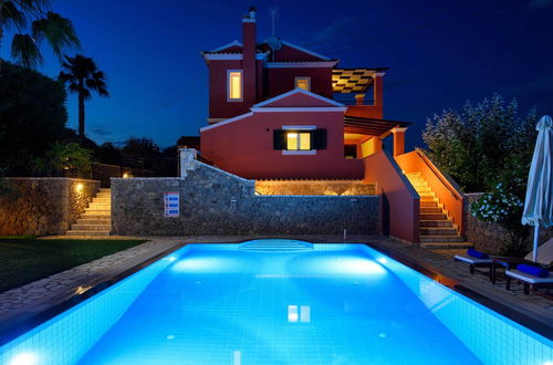 Foto 43 - Luxury Villa Lemonia With Private Pool