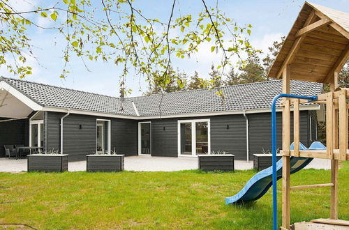 Photo 1 - 8 Person Holiday Home in Blavand