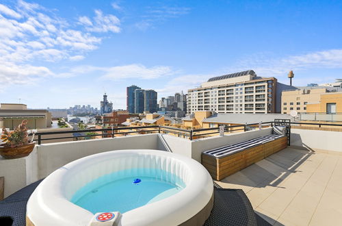 Photo 8 - Darling Harbour Penthouse Views & Hot Tub