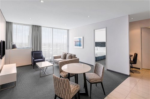 Photo 20 - Meriton Suites Campbell Street, Sydney