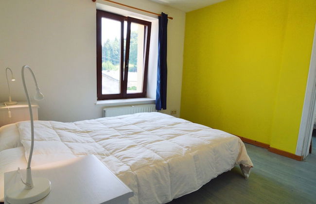 Modern Farmhouse in Chassepierre With Terrace - Foto 2