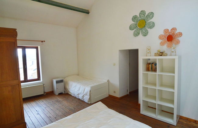 Modern Farmhouse in Chassepierre With Terrace - Foto 3