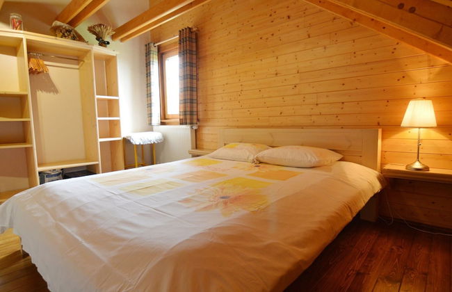 Affluent Chalet in Septon with Whirlpool, Sauna, Hot Tub - Foto 2
