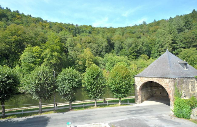 Child Friendly Holiday Home in Bouillon near River - Foto 30