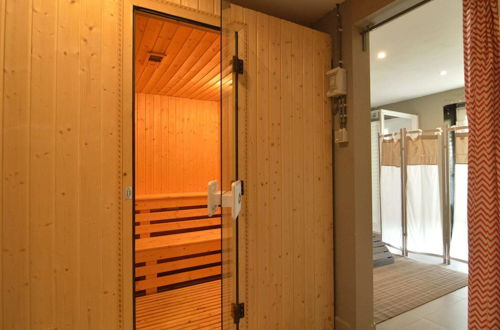 Photo 22 - Luxurious Holiday Home in Francorchamps With Sauna