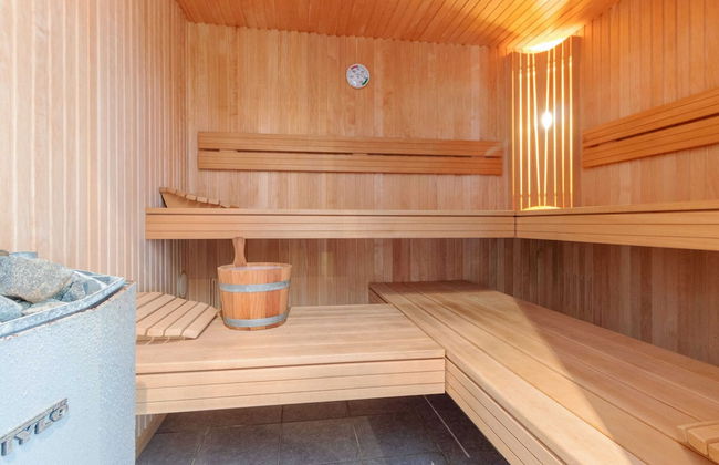 Beachfront Home With Sauna - Photo 26