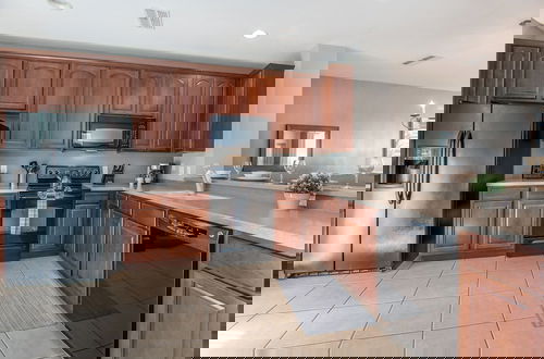 Photo 10 - Updated Townhome, Near Conv Ctr, Universal & I-dr