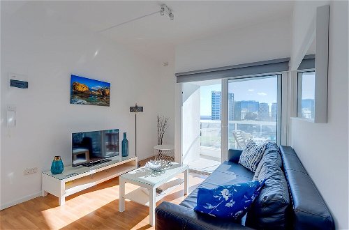 Photo 30 - Modern Seaview Apartment, Top Location