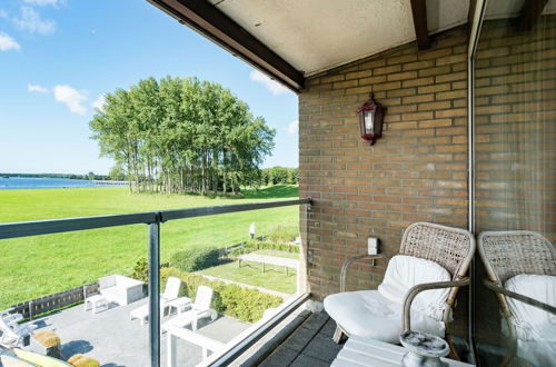 Foto 9 - Cosy Holiday Home on Lake Veere With the Beach Right at Your Doorstep