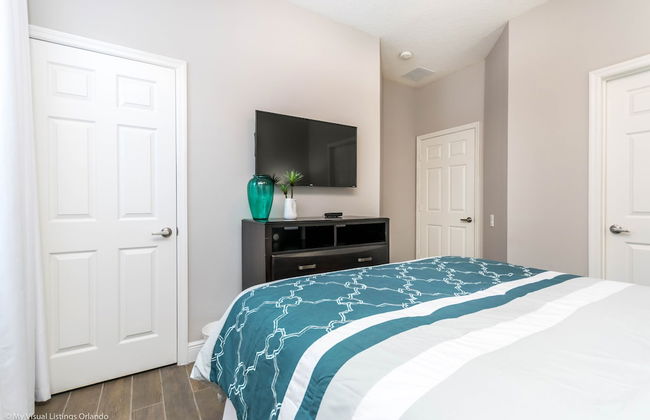 8119 Sun Palm Drive - Photo 1