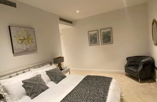 Photo 2 - Marvelous 3 Bed Penthouse in Kewbridge