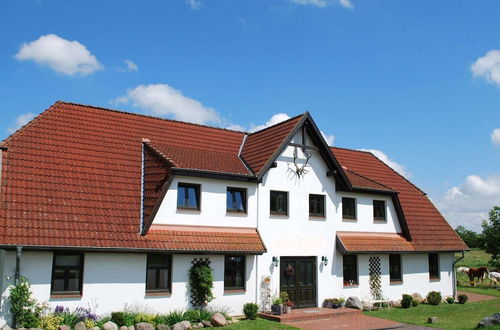 Photo 17 - Idyllic Apartment With Pool in Mecklenburg