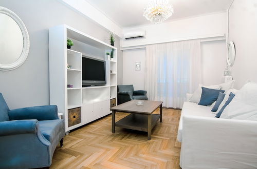 Photo 12 - Charming 2 bdr apt next to Piraeus port