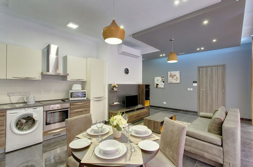 Photo 5 - Luxury Apt Prime Location, Sliema