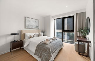 Photo 3 - Luxury two Bedroom Apartment in East Londons Docklands