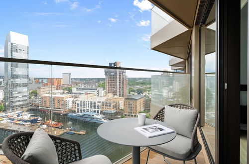 Foto 18 - Luxury two Bedroom Apartment in East Londons Docklands