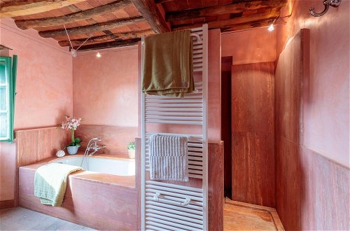 Foto 39 - Villa Gufo in Lucca With 5 Bedrooms and 4 Bathrooms