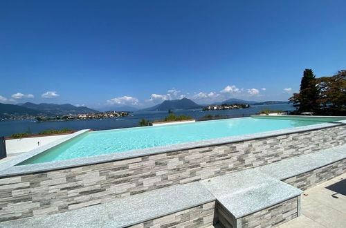 Foto 7 - Amadeus Apartment With Lake View in Baveno