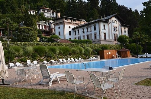 Photo 9 - Gioia Apartment With Lake View and Pool