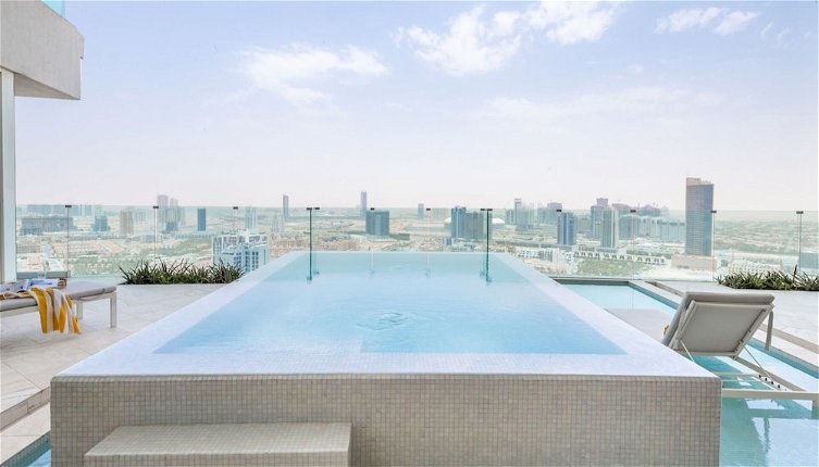 Photo 1 - Exclusive 2BR Sky Villa In The Five - JVC