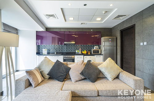 Photo 18 - KOHH – 1BR in Cayan Tower