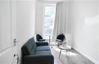 Photo 1 - Elegant Studio In Euston