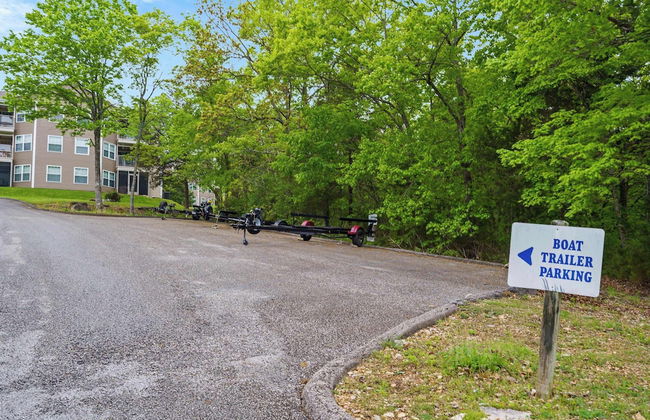 Boatin & Floatin on Table Rock Lake in the Ozarks! - Foto 25